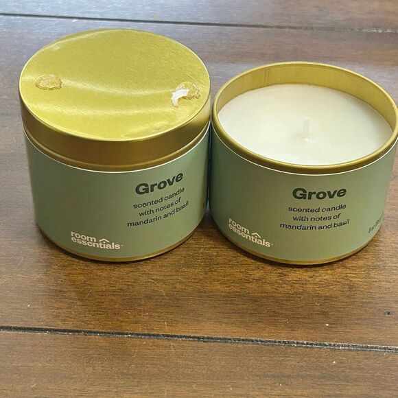 Room Essentials Grove Scented candles with notes of mandarin & basil 2 pack - Picture 2 of 5